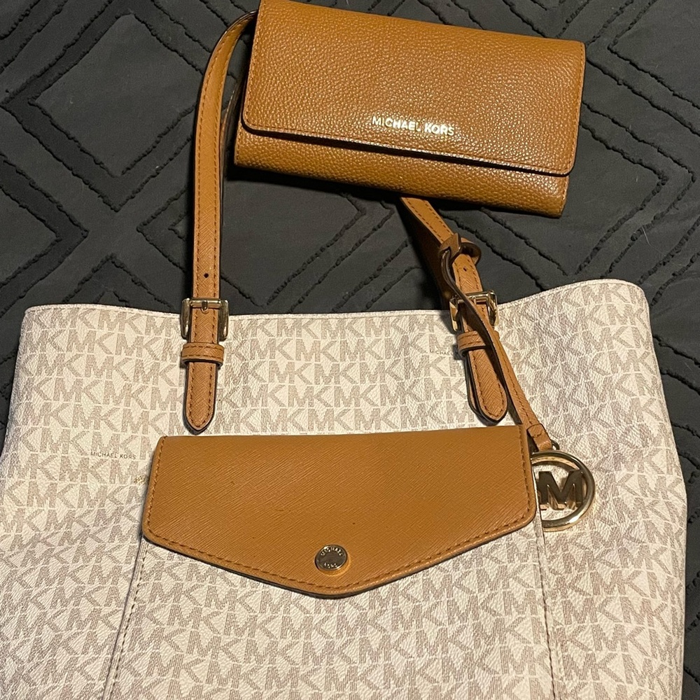 Michael Kors Bag & Wallet